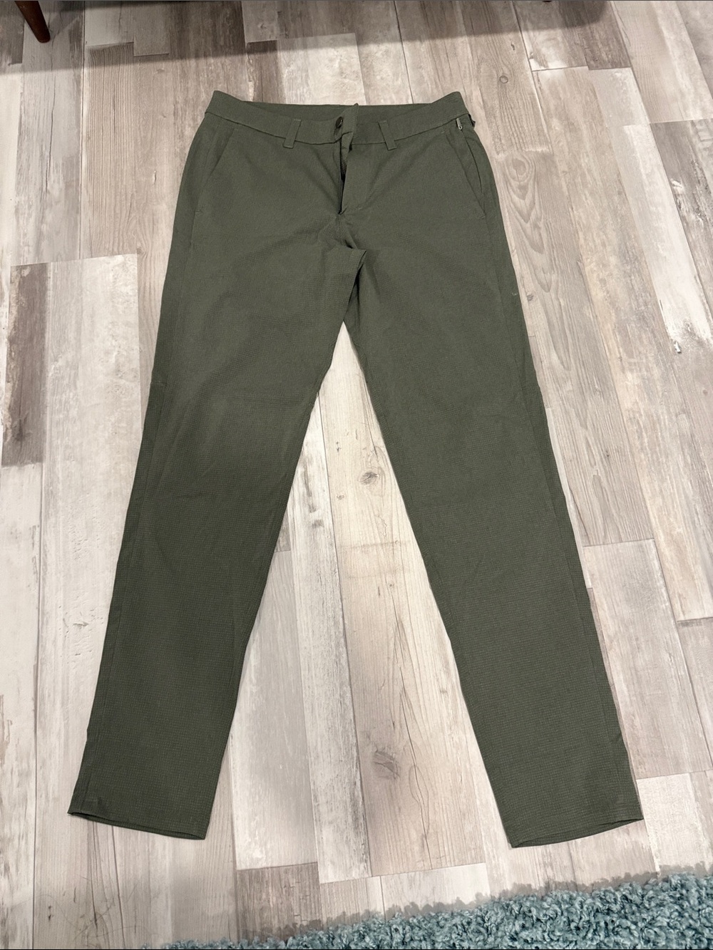 lululemon athletica Men's Dark Olive Chinos